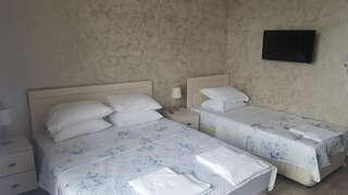 Отель Hotel Del Mar Квариати Улучшенный двухместный номер с 2 отдельными кроватями и видом на море-3